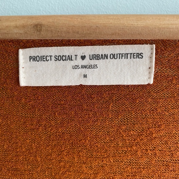 Urban Outfitters T shirt - Picture 3 of 3